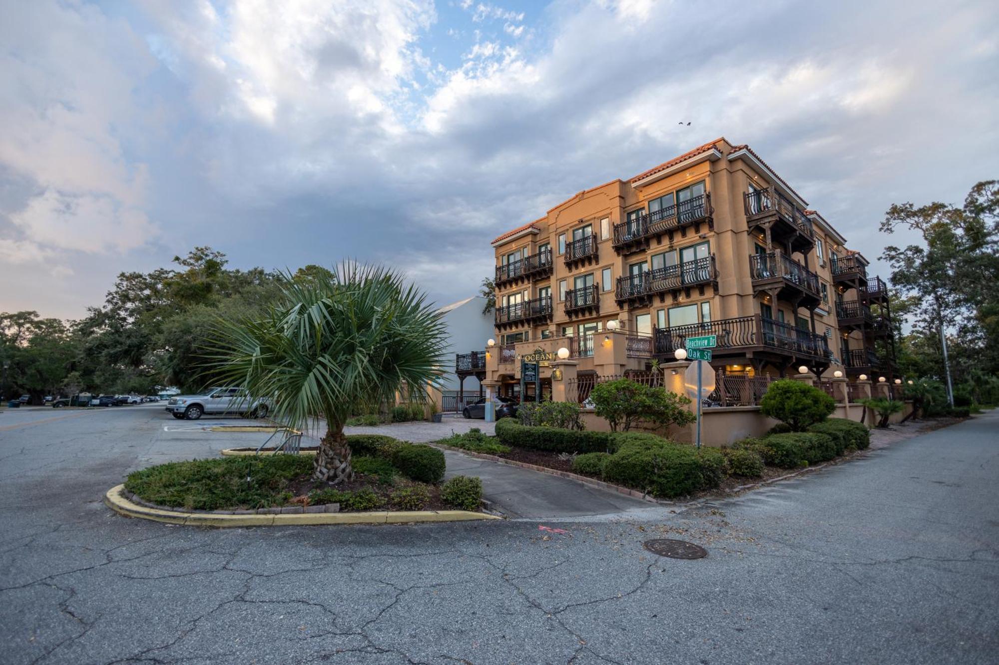 Ocean Inn & Suites St. Simons Island Exterior foto